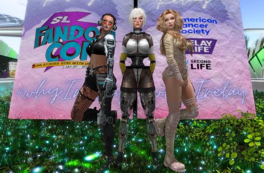 At the SL Fandom Con!